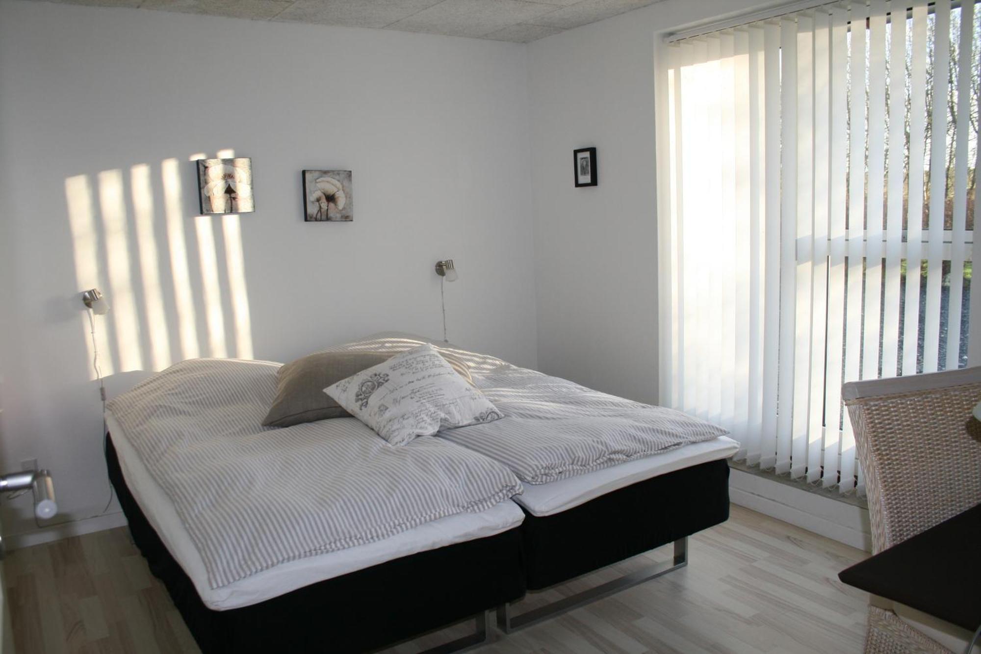 Sov Godt I Arnborg Bed & Breakfast ภายนอก รูปภาพ